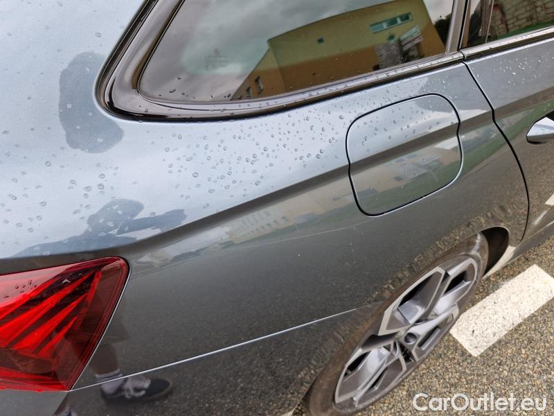  Skoda  Octavia  Combi (NX3)(2020) Oct.Combi 2.0TSI 180 RS AT #13