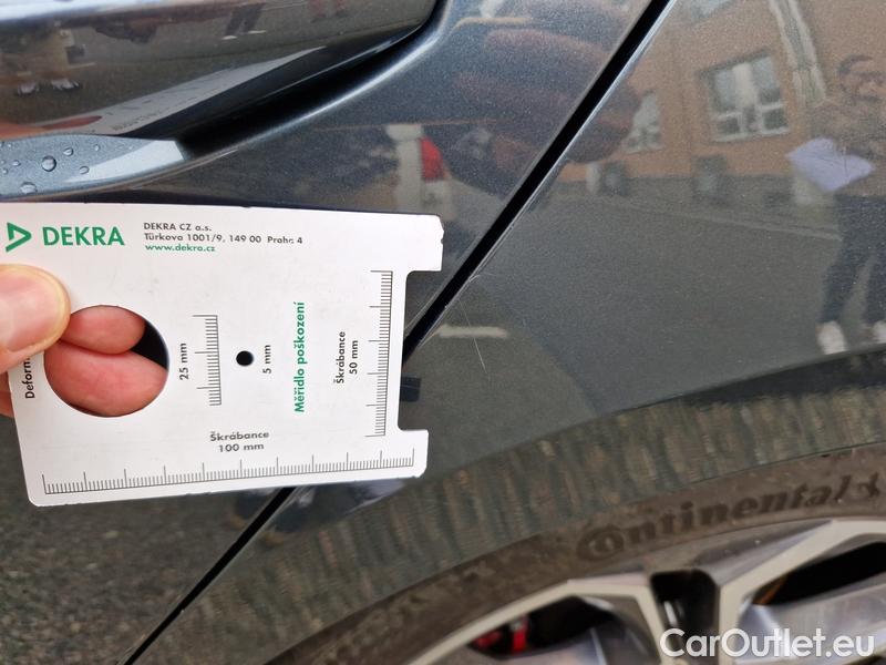  Skoda  Octavia  Combi (NX3)(2020) Oct.Combi 2.0TSI 180 RS AT #10