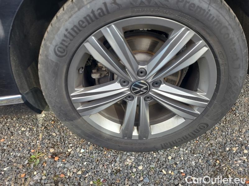  Volkswagen  Passat  Variant (CB5) (2019) Pas.Var.2.0TDI 140 Elegance AT #19