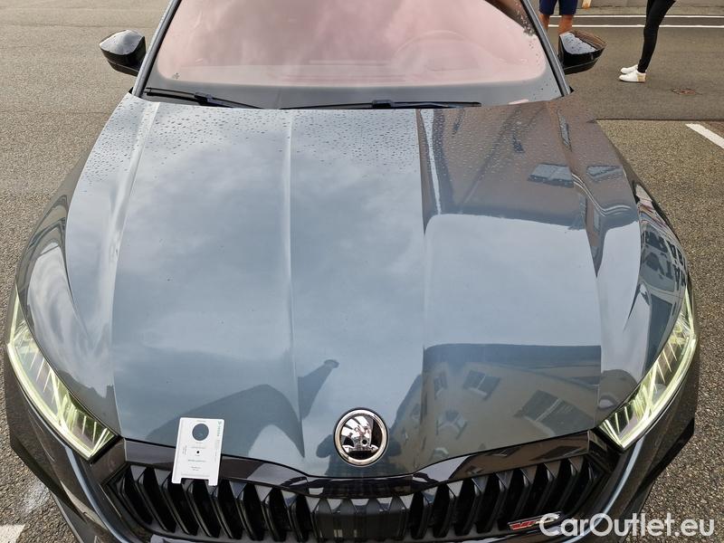  Skoda  Octavia  Combi (NX3)(2020) Oct.Combi 2.0TSI 180 RS AT #6
