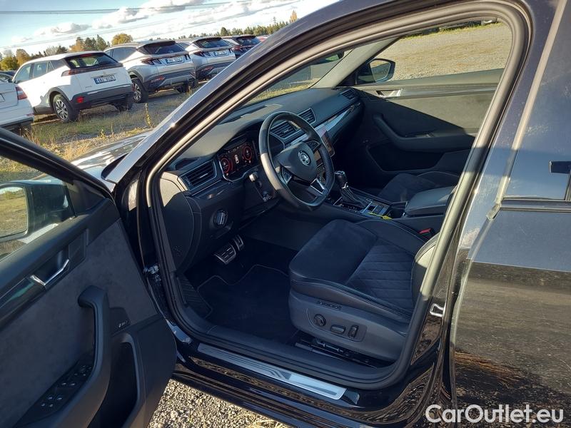  Skoda  Superb  Combi (3T5)(2010) Sup.Com.2.0TSI 200 Spor.4x4 AT #19