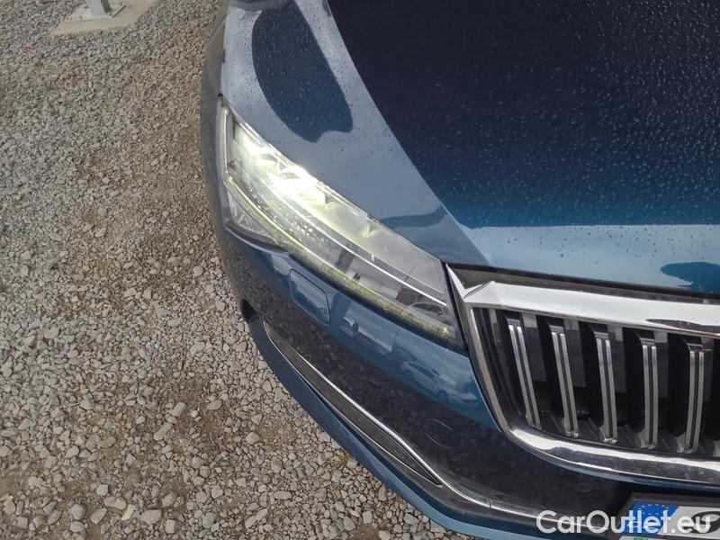  Skoda  Superb  Combi (3T5)(2010) Sup.C.FL2.0TDI 110 Style AT #13