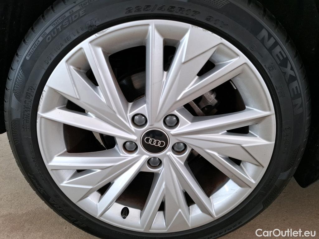  Audi  A3  Sportback 30 TFSI Design Luxe 1.0 TFSI 110CV BVA7 E6d #21