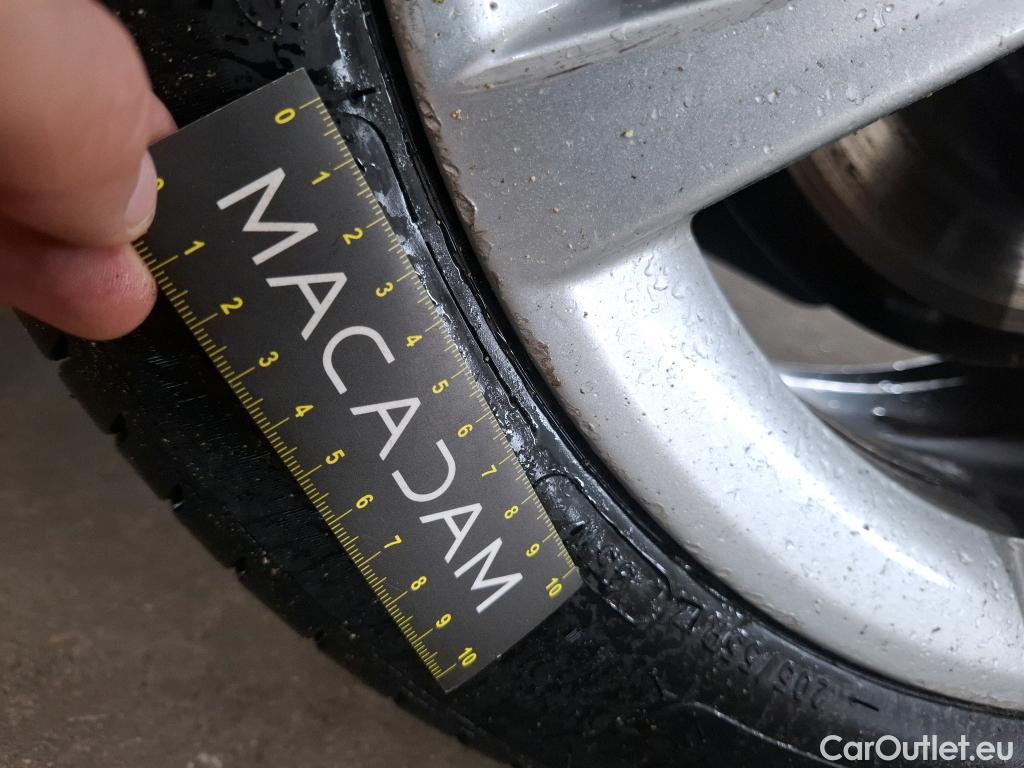  Bmw  Serie 2 BMW  Active Tourer / 2018 / 5P / monospace 225xe Business Design Auto #51