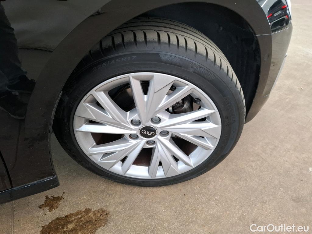  Audi  A3  Sportback 30 TFSI Design Luxe 1.0 TFSI 110CV BVA7 E6d #15