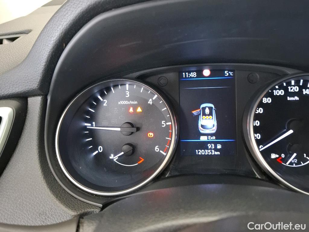  Nissan  Qashqai NISSAN  / 2017 / 5P / Crossover 1.5 DCI 115 Business Edition #13