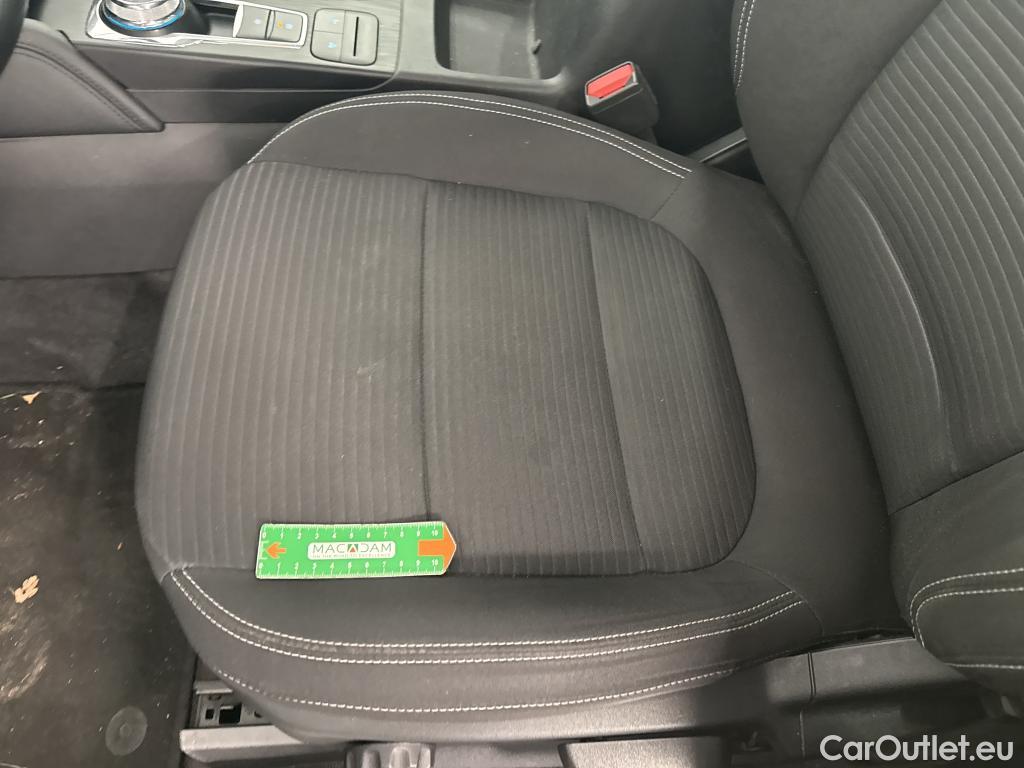  Ford  Kuga FORD  / 2019 / 5P / SUV 2.5 190 hybrid Flexifuel Pshift Titanium #31