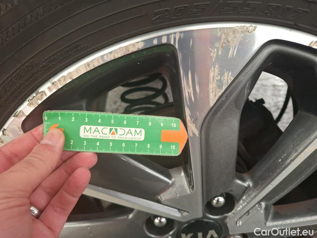  KIA  STONIC KIA  5p SUV 1.0 T-GDI 120 DESIGN #11