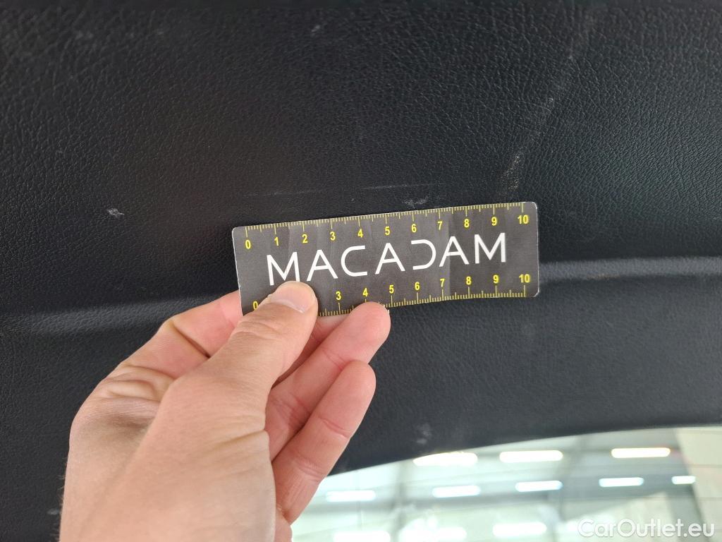  Mercedes  A-Klasse MERCEDES-BENZ Classe A Compact / 2018 / 5P / Berline A 250 e Business Line 8G-DCT #63