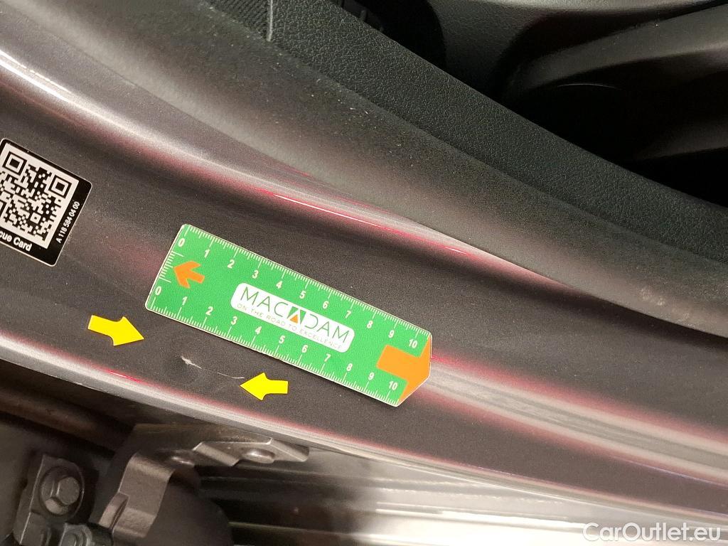  Mercedes  CLA-Klasse MERCEDES-BENZ CLA Shooting Brake / 2019 / 5P / Break CLA 180 Business Line BA7 #8