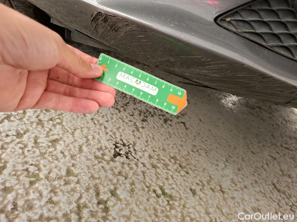  Mercedes  CLA-Klasse MERCEDES-BENZ CLA Shooting Brake / 2019 / 5P / Break CLA 180 Business Line BA7 #2