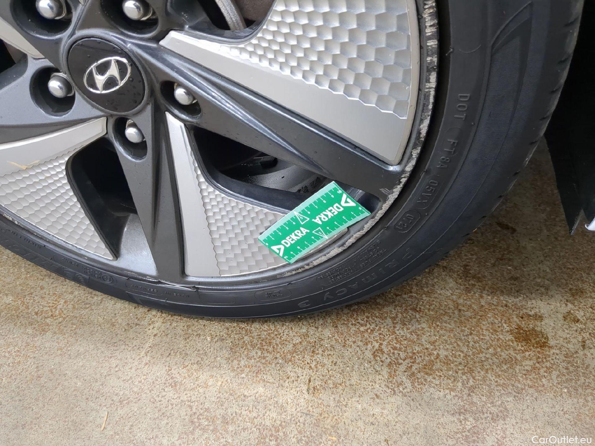  Hyundai   Ioniq Ioniq Executive Hybrid 1.6 GDI 140CV BVA6 E6dT #2