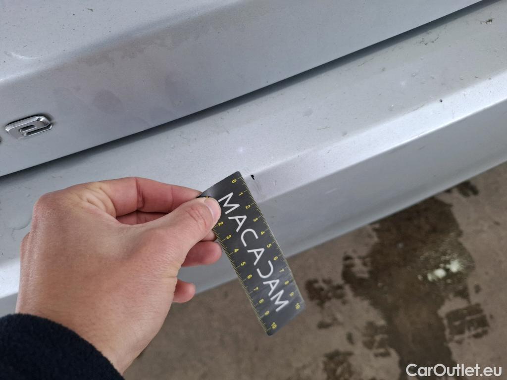  Mercedes  A-Klasse MERCEDES-BENZ Classe A Compact / 2018 / 5P / Berline A 250 e Business Line 8G-DCT #31