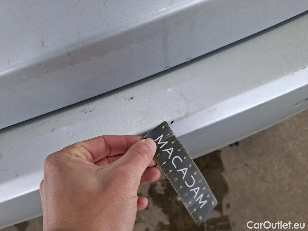  Mercedes  A-Klasse MERCEDES-BENZ Classe A Compact / 2018 / 5P / Berline A 250 e Business Line 8G-DCT #32