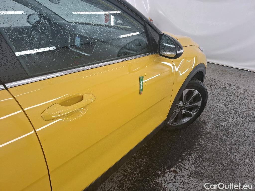  KIA  STONIC KIA  5p SUV 1.0 T-GDI 120 DESIGN #14