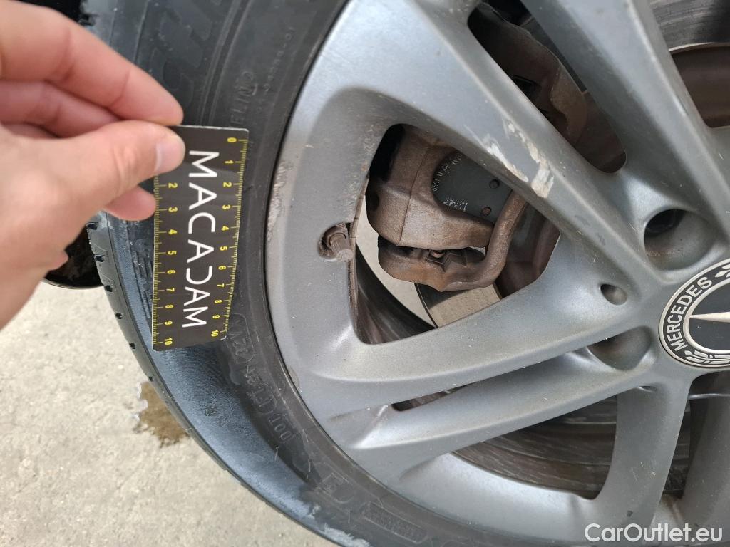  Mercedes  A-Klasse MERCEDES-BENZ Classe A Compact / 2018 / 5P / Berline A 250 e Business Line 8G-DCT #93