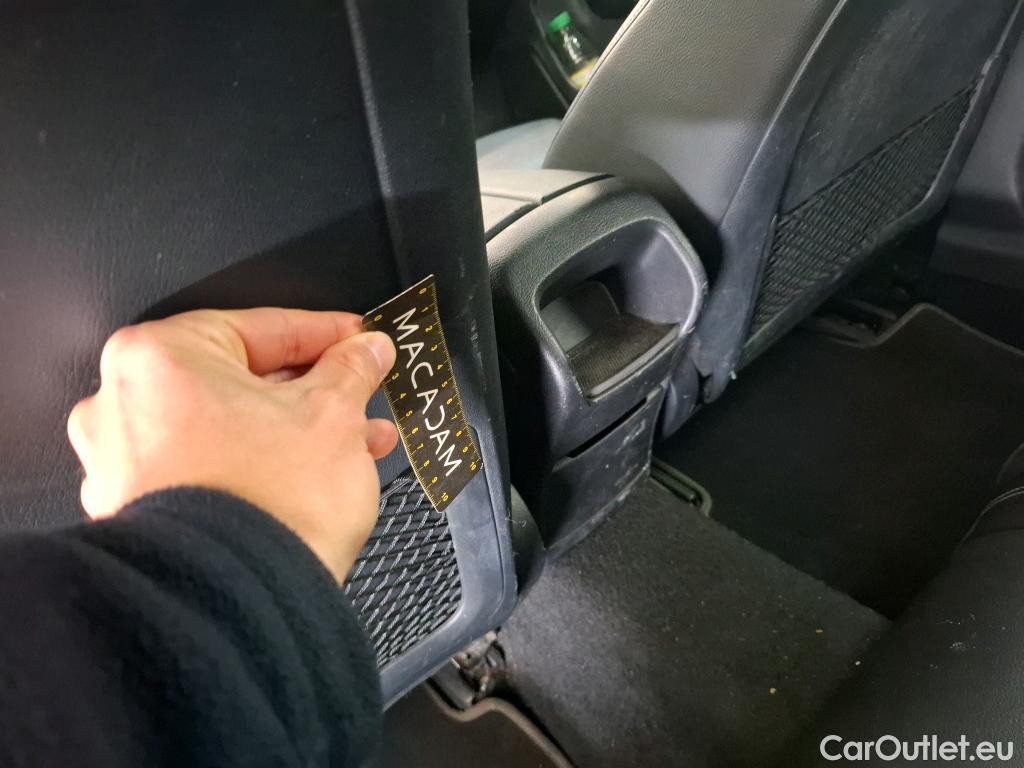  Mercedes  A-Klasse MERCEDES-BENZ Classe A Compact / 2018 / 5P / Berline A 250 e Business Line 8G-DCT #69