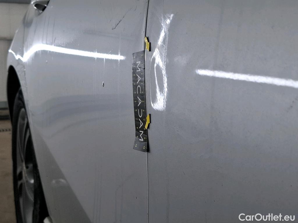  Mercedes  A-Klasse MERCEDES-BENZ Classe A Compact / 2018 / 5P / Berline A 250 e Business Line 8G-DCT #25