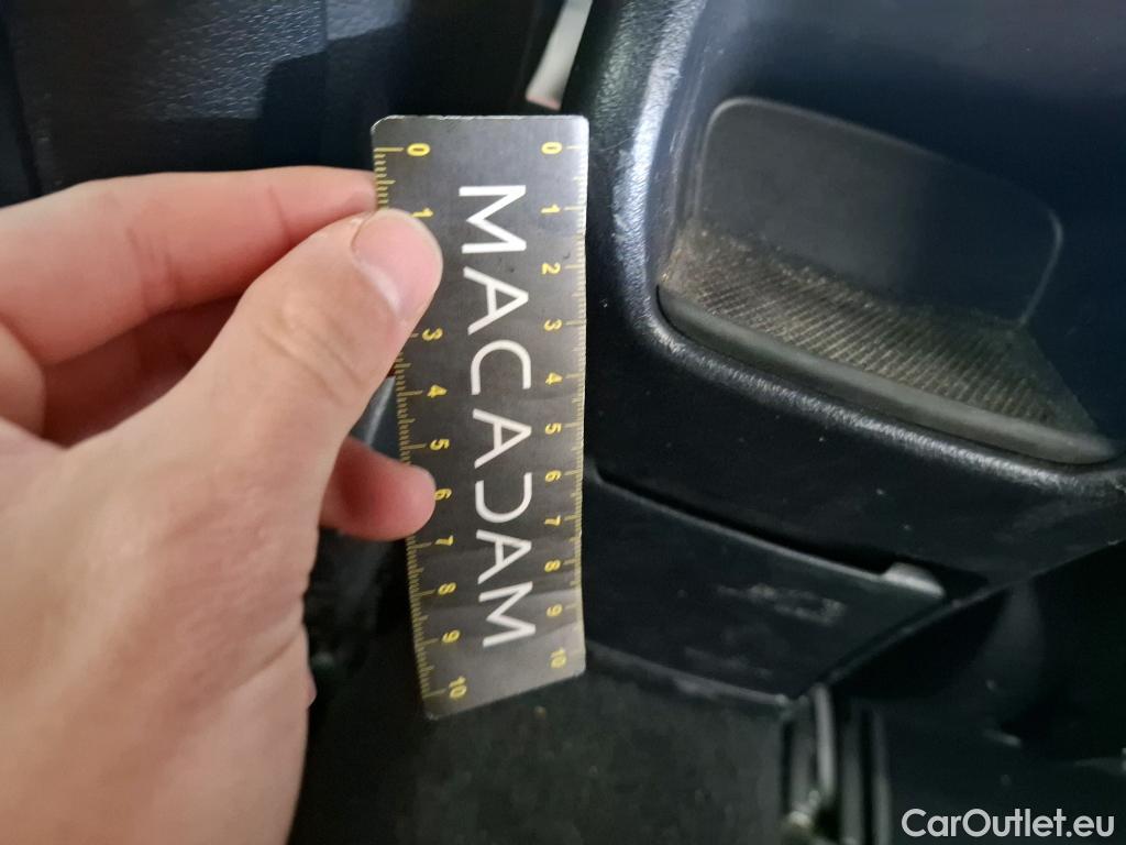  Mercedes  A-Klasse MERCEDES-BENZ Classe A Compact / 2018 / 5P / Berline A 250 e Business Line 8G-DCT #58