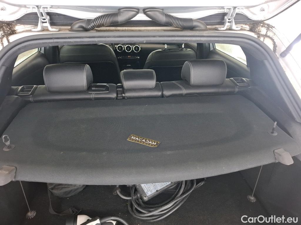  Mercedes  A-Klasse MERCEDES-BENZ Classe A Compact / 2018 / 5P / Berline A 250 e Business Line 8G-DCT #4