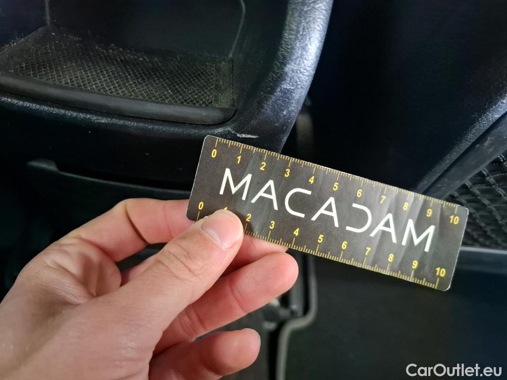  Mercedes  A-Klasse MERCEDES-BENZ Classe A Compact / 2018 / 5P / Berline A 250 e Business Line 8G-DCT #60