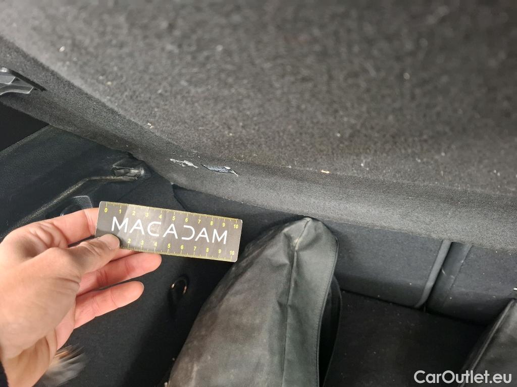  Mercedes  A-Klasse MERCEDES-BENZ Classe A Compact / 2018 / 5P / Berline A 250 e Business Line 8G-DCT #6