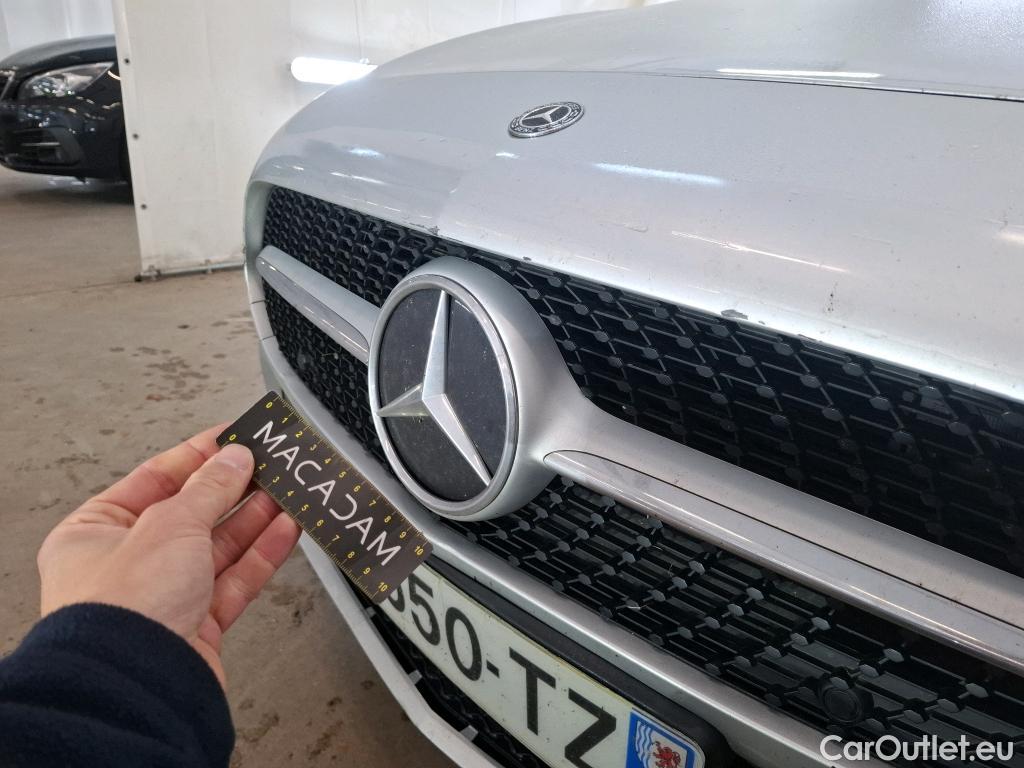  Mercedes  A-Klasse MERCEDES-BENZ Classe A Compact / 2018 / 5P / Berline A 250 e Business Line 8G-DCT #82