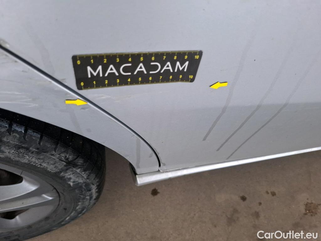  Mercedes  A-Klasse MERCEDES-BENZ Classe A Compact / 2018 / 5P / Berline A 250 e Business Line 8G-DCT #95