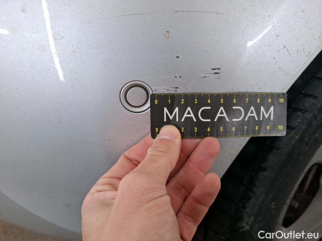  Mercedes  A-Klasse MERCEDES-BENZ Classe A Compact / 2018 / 5P / Berline A 250 e Business Line 8G-DCT #36