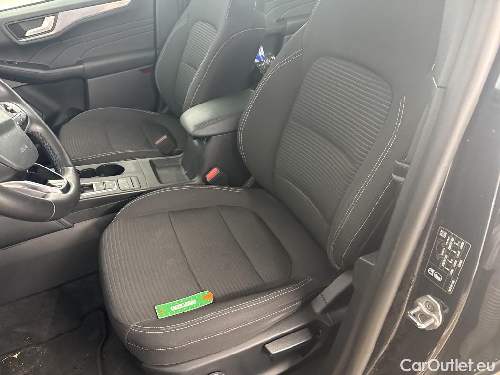  Ford  Kuga FORD  / 2019 / 5P / SUV 2.5 190 hybrid Flexifuel Pshift Titanium #30