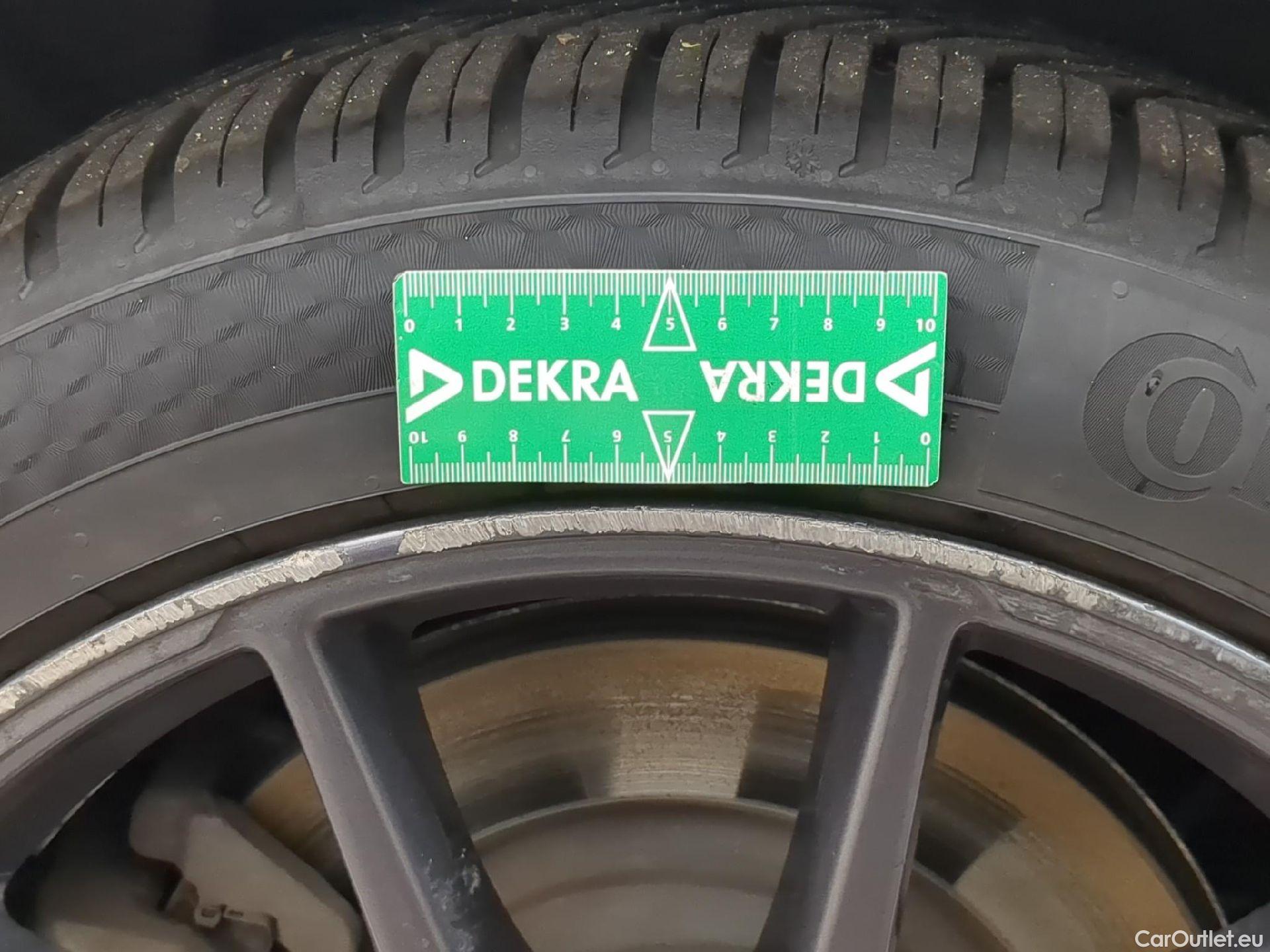  Tesla  Model 3 TESLA  / 2018 / 4P / Berline Grande Autonomie #18