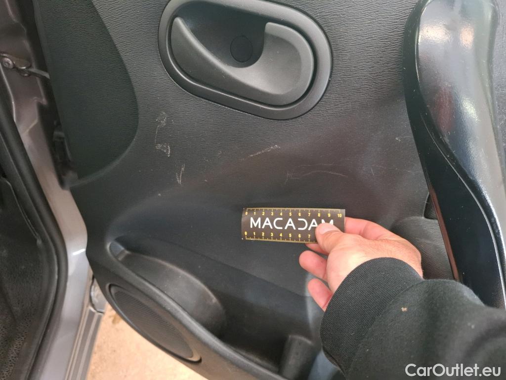  Renault  Kangoo RENAULT  Express / 2013 / 4P / Fourgonnette Gd Volume Confort - Blue dCi 95 #38