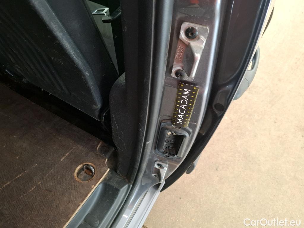  Renault  Kangoo RENAULT  Express / 2013 / 4P / Fourgonnette Gd Volume Confort - Blue dCi 95 #39