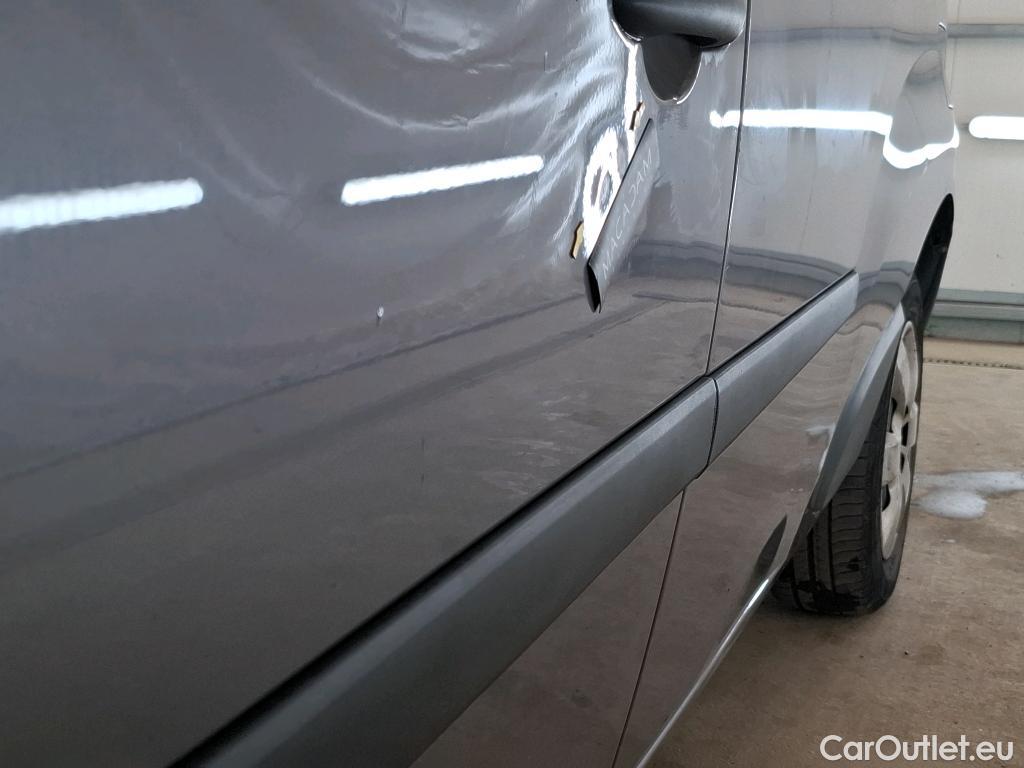  Renault  Kangoo RENAULT  Express / 2013 / 4P / Fourgonnette Gd Volume Confort - Blue dCi 95 #42