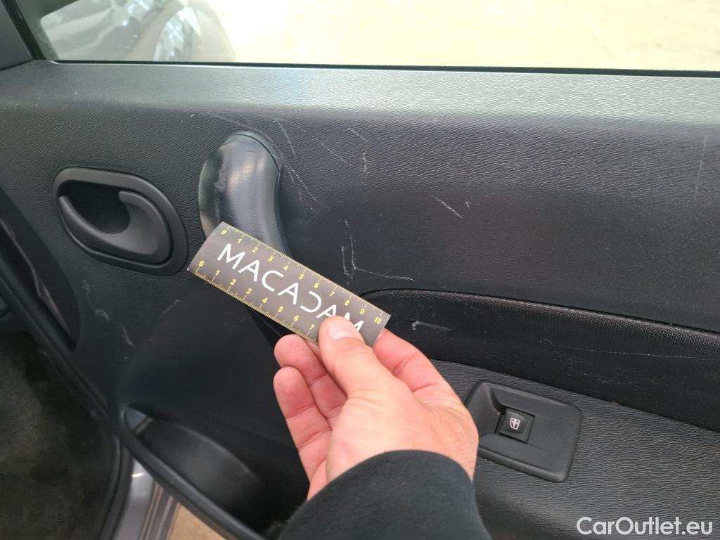  Renault  Kangoo RENAULT  Express / 2013 / 4P / Fourgonnette Gd Volume Confort - Blue dCi 95 #37