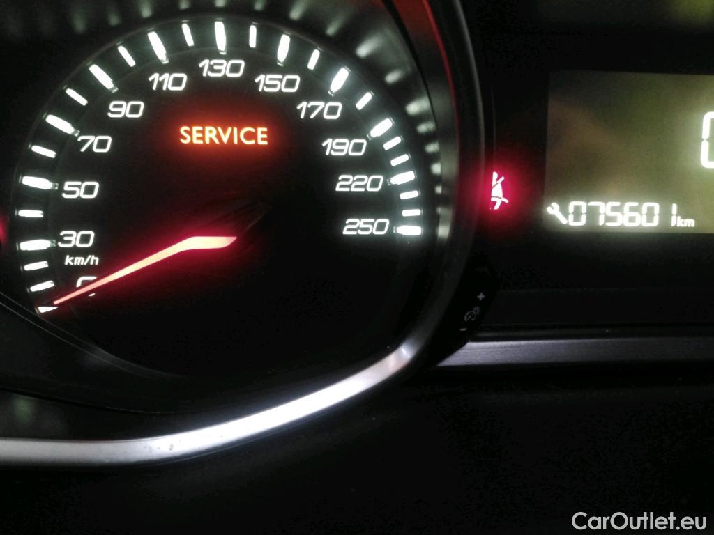  Peugeot  308 PEUGEOT  5p BER 1 6 BLUEHDI 120 ACTIVE BUSINESS 5P #9