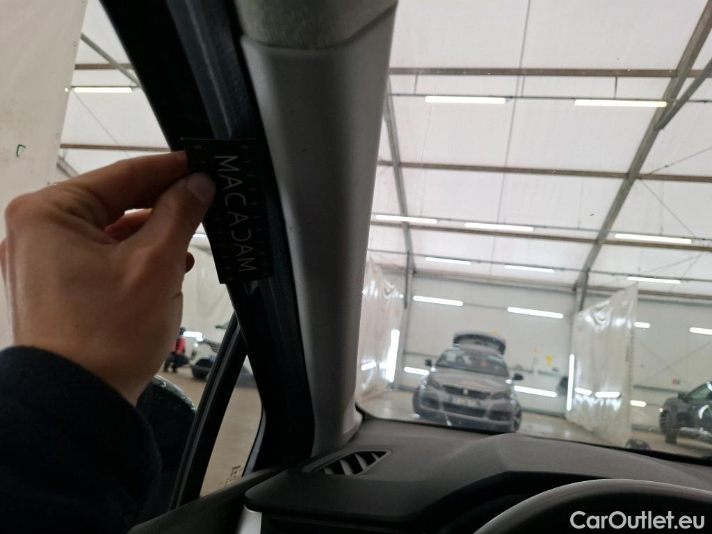  Renault  Captur  II Business 1.3 TCe 140CV BVA7 E6d #48