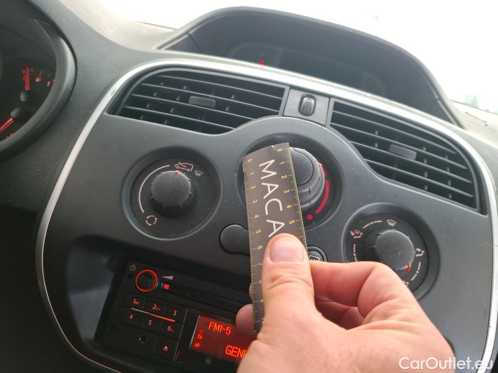  Renault  Kangoo RENAULT  Express / 2013 / 4P / Fourgonnette Gd Volume Confort - Blue dCi 95 #26