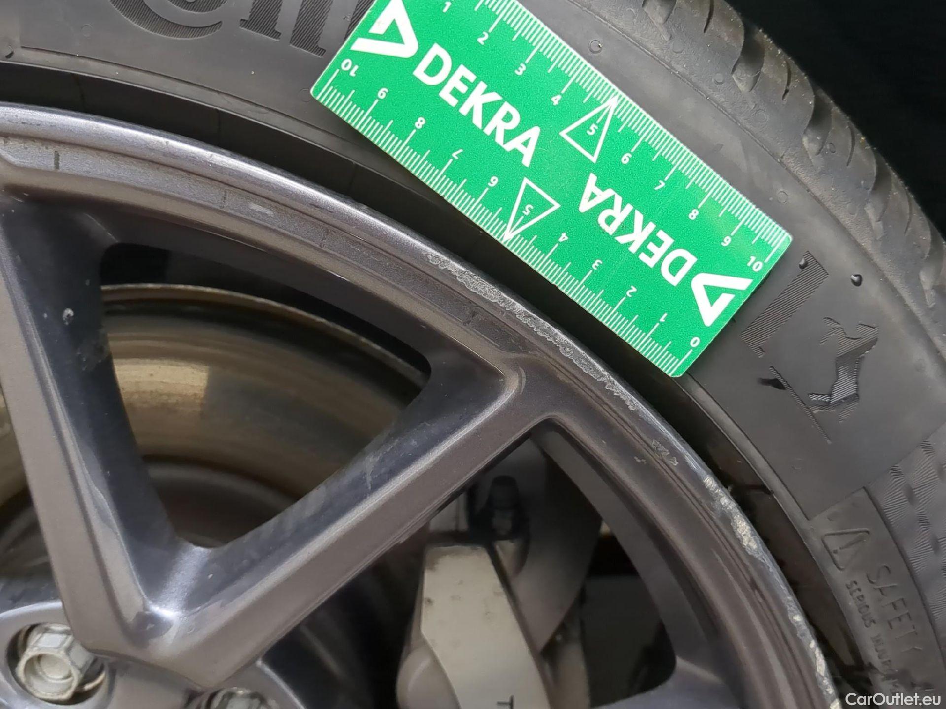  Tesla  Model 3 TESLA  / 2018 / 4P / Berline Grande Autonomie #7