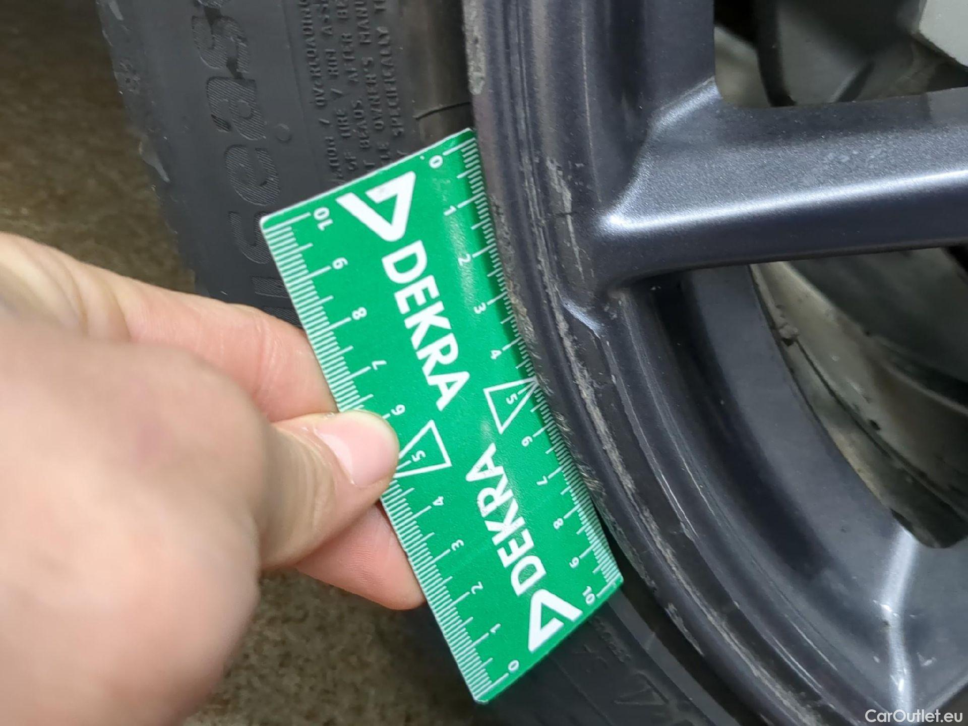  Tesla  Model 3 TESLA  / 2018 / 4P / Berline Grande Autonomie #5