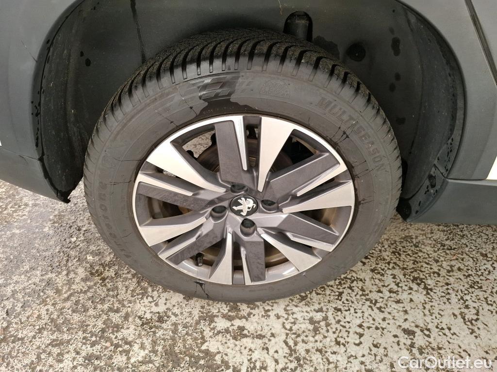  Peugeot  2008  Allure Business 1.2 PureTech 130CV BVM6 E6dT #9
