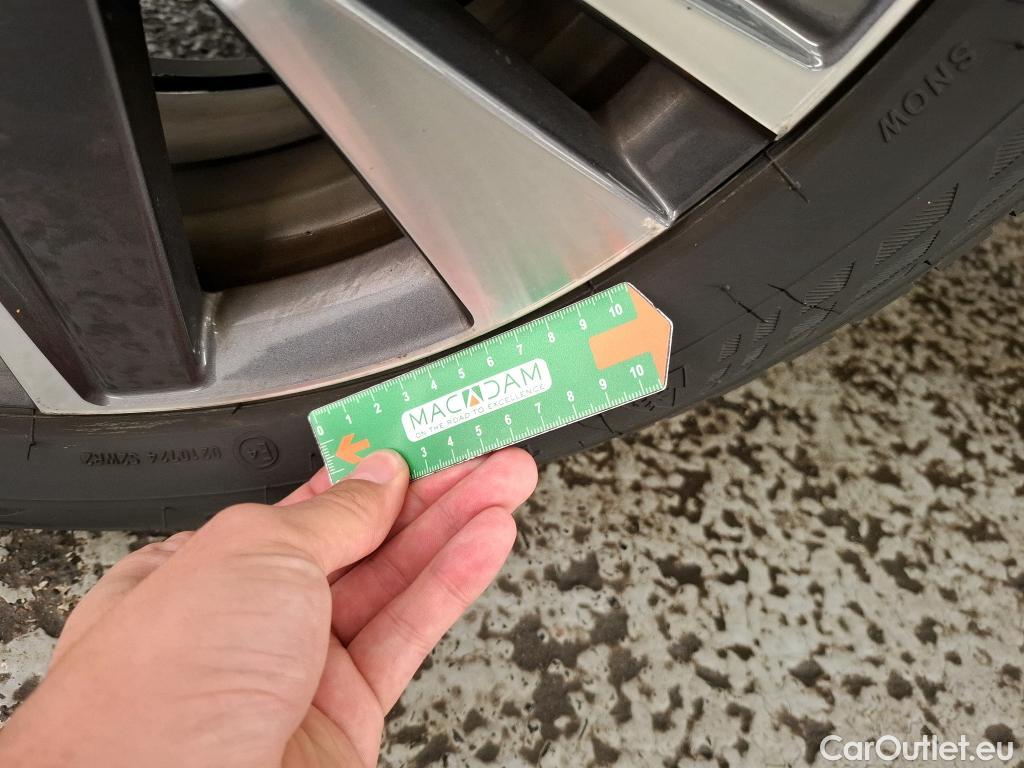  Peugeot  2008  Allure Business 1.2 PureTech 130CV BVM6 E6dT #12