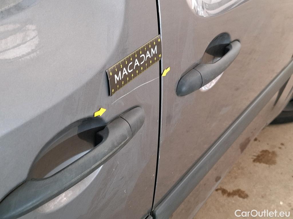  Renault  Kangoo RENAULT  Express / 2013 / 4P / Fourgonnette Gd Volume Confort - Blue dCi 95 #29