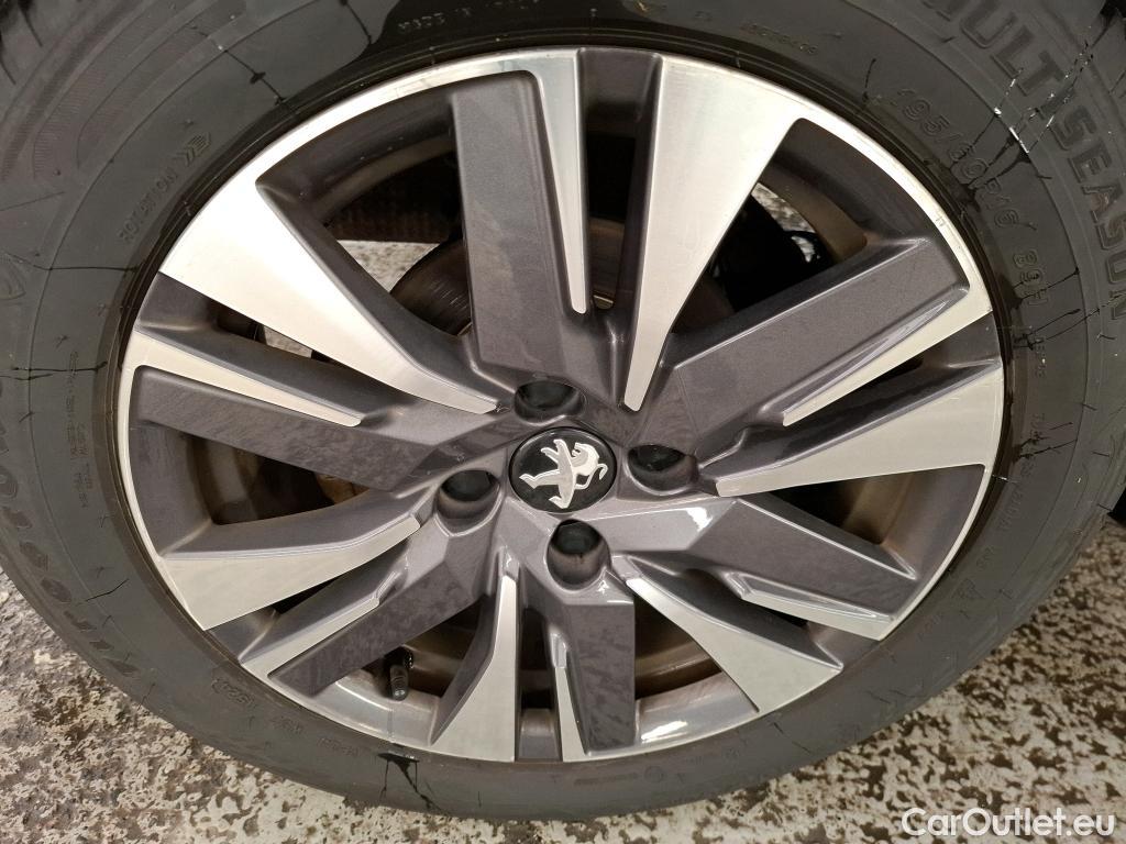  Peugeot  2008  Allure Business 1.2 PureTech 130CV BVM6 E6dT #10