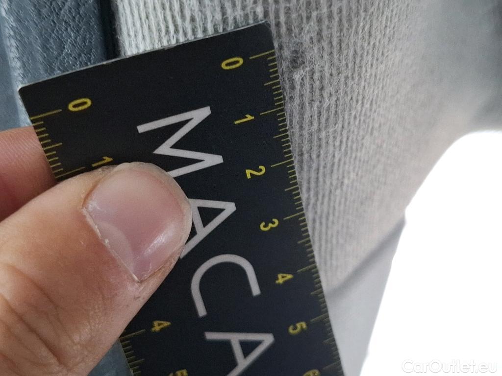  Renault  Captur  II Business 1.3 TCe 140CV BVA7 E6d #40