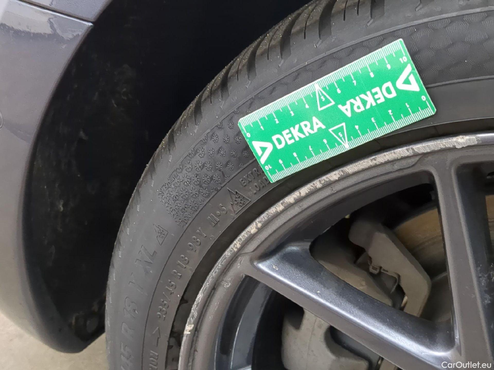  Tesla  Model 3 TESLA  / 2018 / 4P / Berline Grande Autonomie #19