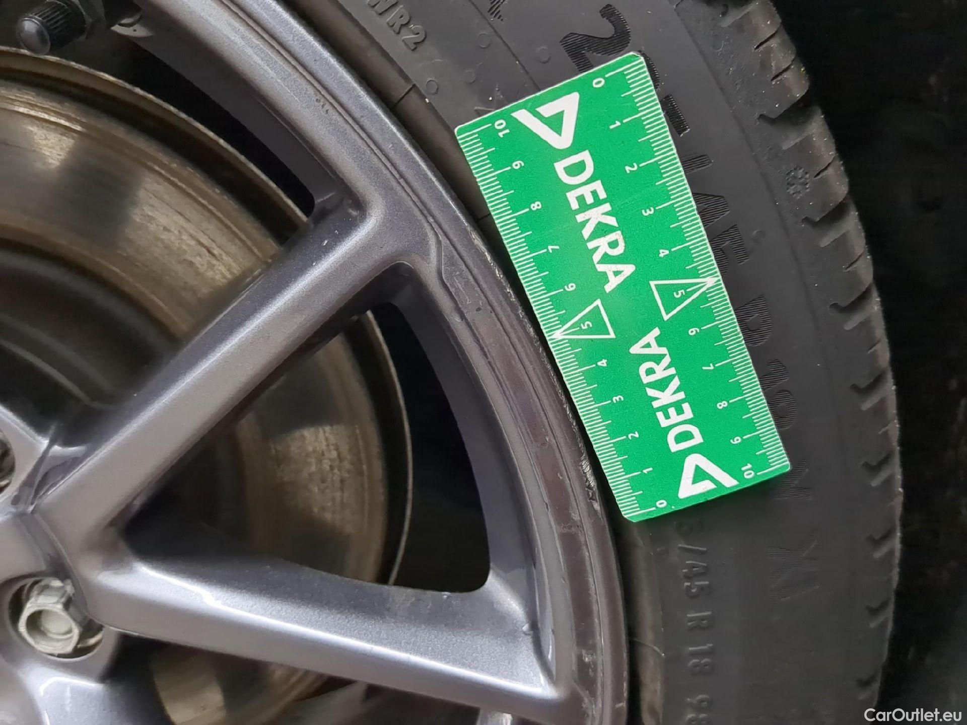  Tesla  Model 3 TESLA  / 2018 / 4P / Berline Grande Autonomie #3