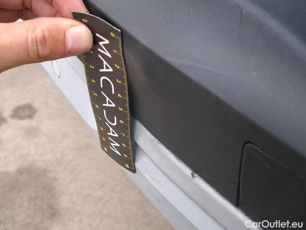  Renault  Captur  II Business 1.3 TCe 140CV BVA7 E6d #26