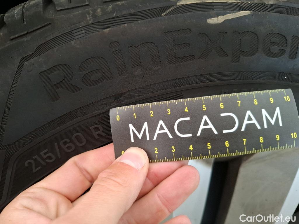  Renault  Captur  II Business 1.3 TCe 140CV BVA7 E6d #31