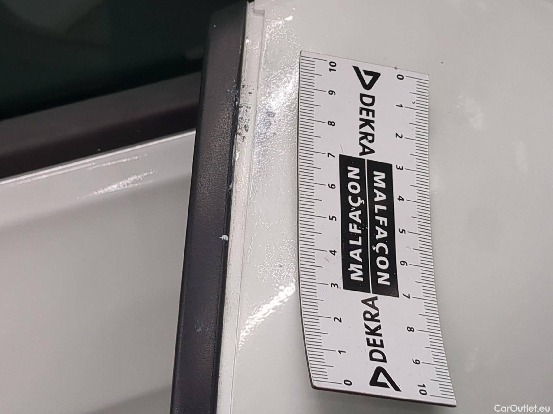  Volkswagen  Golf  VIII Berline GTD 2.0 TDI 200CV BVA7 E6d #12